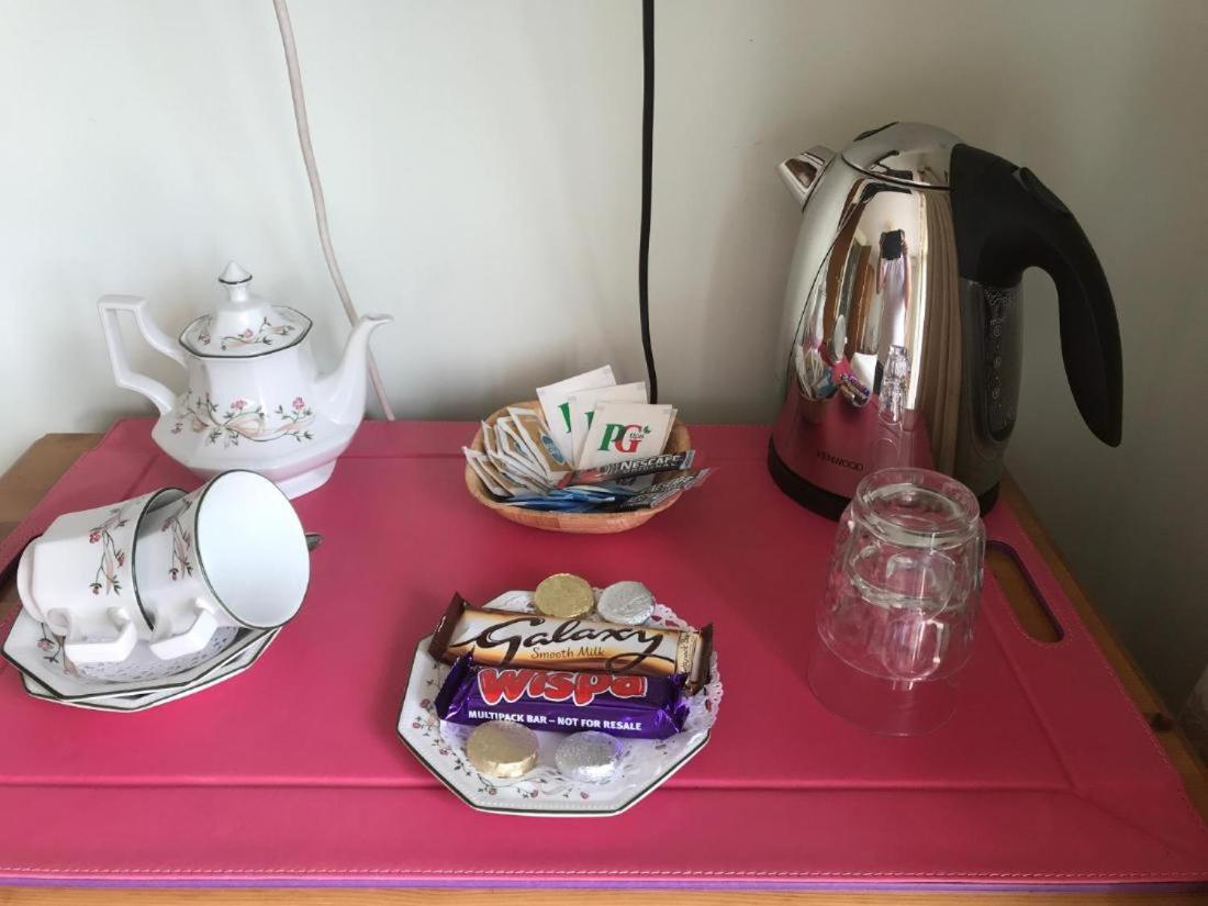 Room In Guest Room - Orchard Manor, Fore Street, Probus, Tr24Ly, Nr ทรูโร ภายนอก รูปภาพ